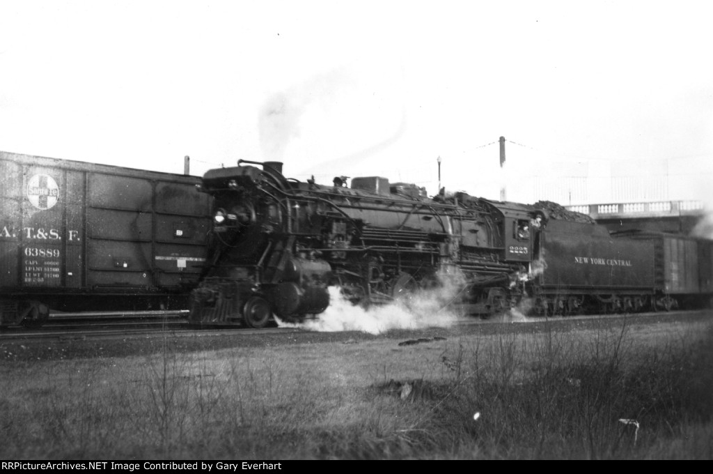 NYC 2-8-2 #2225 - New York Central
